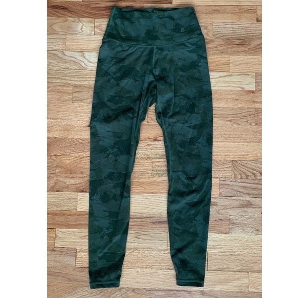 Colorfulkoala Green Camo High-Waisted Leggings - Picture 5 of 8